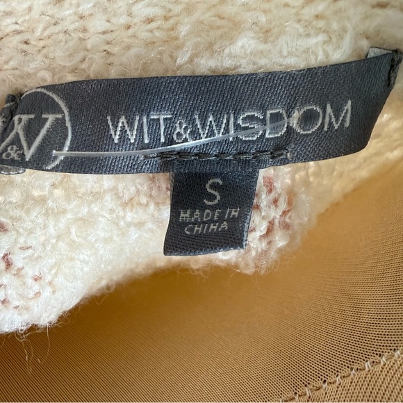 Wit & Wisdom Cream Crew Neck Sweater - Picture 10 of 13